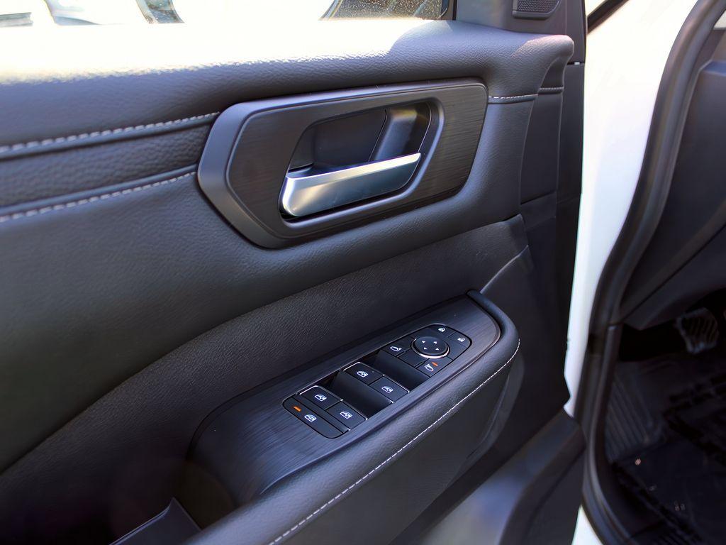 new 2026 Nissan Armada car, priced at $65,560