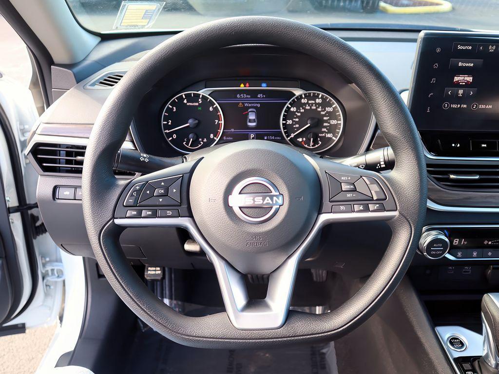 new 2025 Nissan Altima car, priced at $28,999