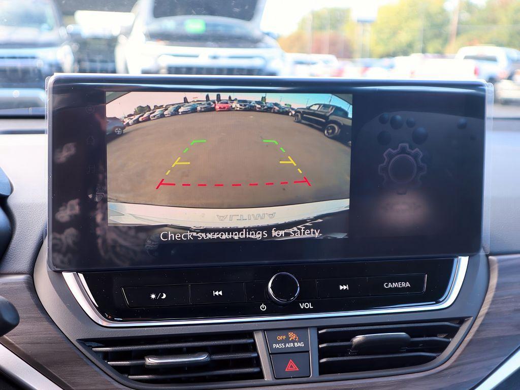 new 2025 Nissan Altima car, priced at $28,999