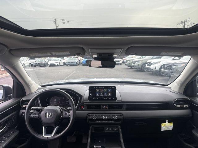used 2025 Honda Pilot car, priced at $44,987