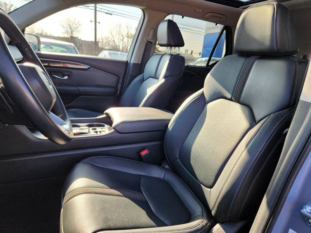 used 2025 Honda Pilot car, priced at $45,598