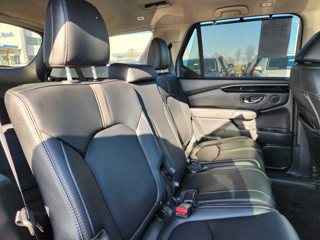 used 2025 Honda Pilot car, priced at $45,598