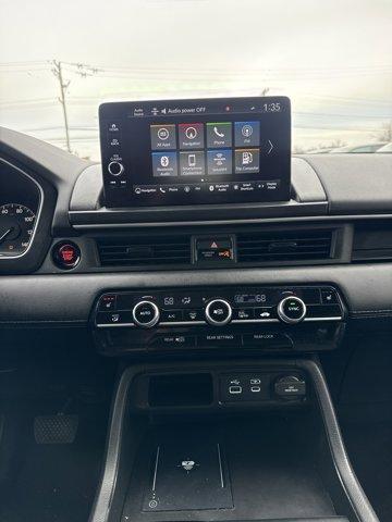 used 2025 Honda Pilot car, priced at $44,987