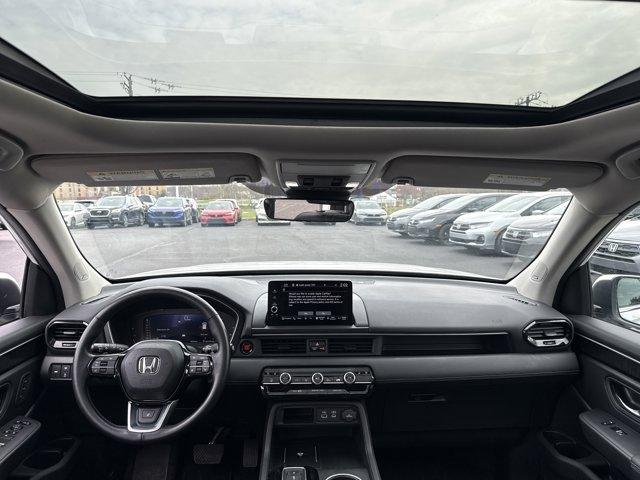 used 2023 Honda Pilot car, priced at $44,998