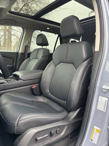 used 2025 Honda Pilot car, priced at $45,695