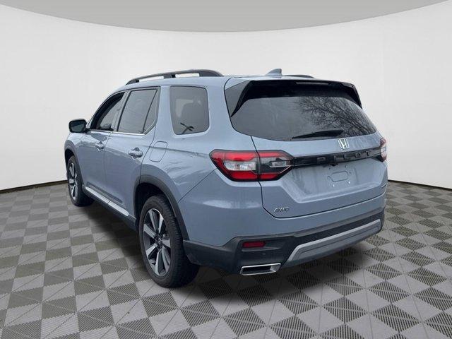 used 2025 Honda Pilot car, priced at $45,695