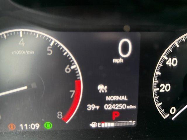 used 2025 Honda Pilot car, priced at $45,695