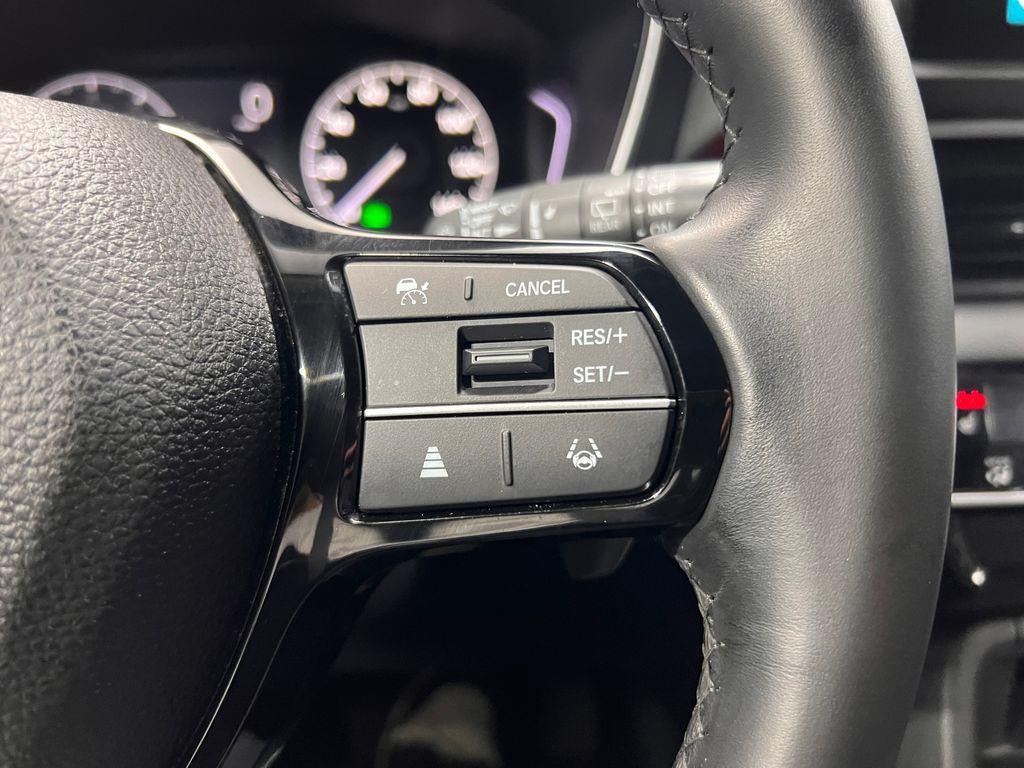 used 2025 Honda Pilot car, priced at $33,741