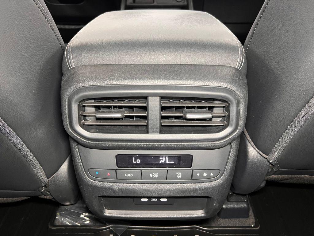 used 2025 Honda Pilot car, priced at $33,741