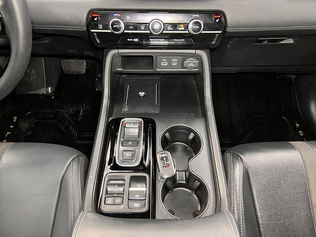 used 2025 Honda Pilot car, priced at $33,741