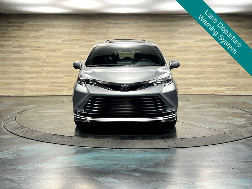 used 2025 Toyota Sienna car, priced at $50,566