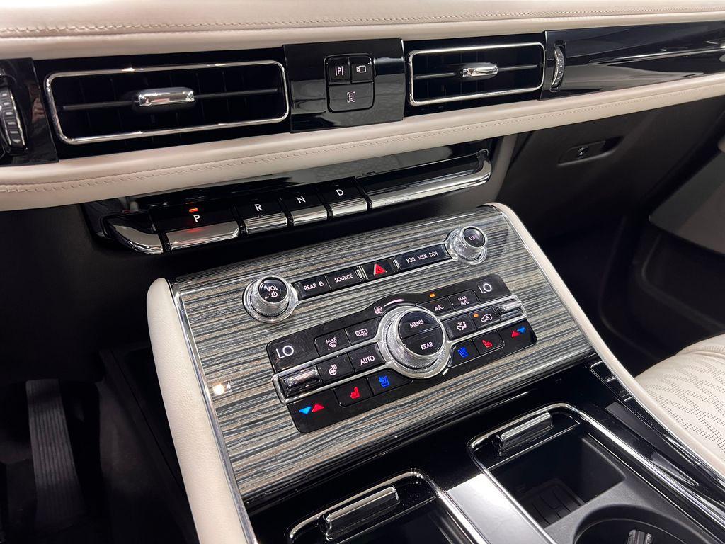 used 2020 Lincoln Aviator car, priced at $33,741