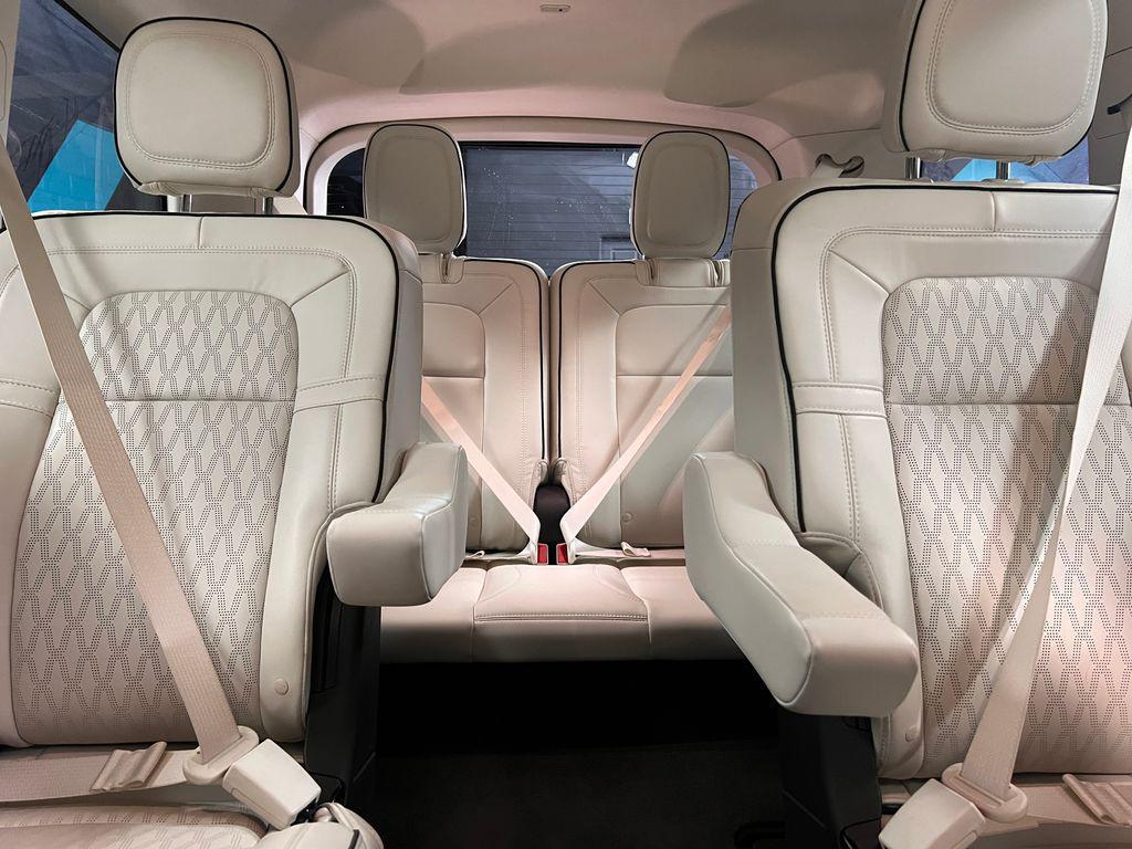 used 2020 Lincoln Aviator car, priced at $33,741