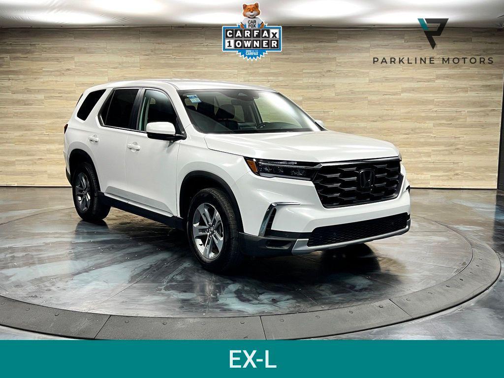 used 2025 Honda Pilot car, priced at $32,741