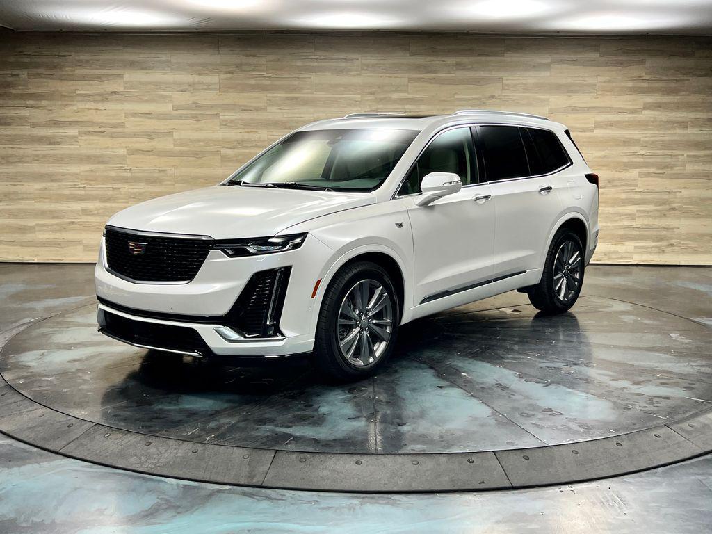 used 2025 Cadillac XT6 car, priced at $38,841