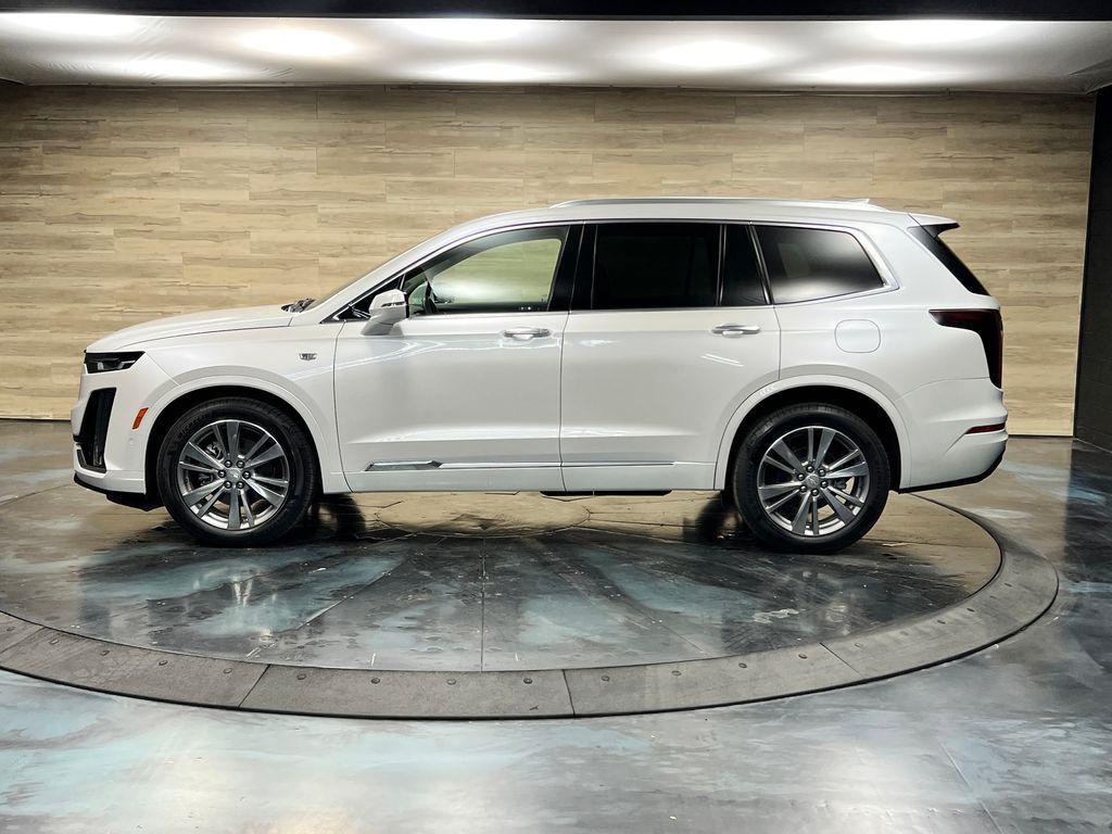 used 2025 Cadillac XT6 car, priced at $38,841