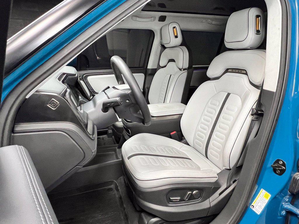 used 2023 Rivian R1S car, priced at $48,951