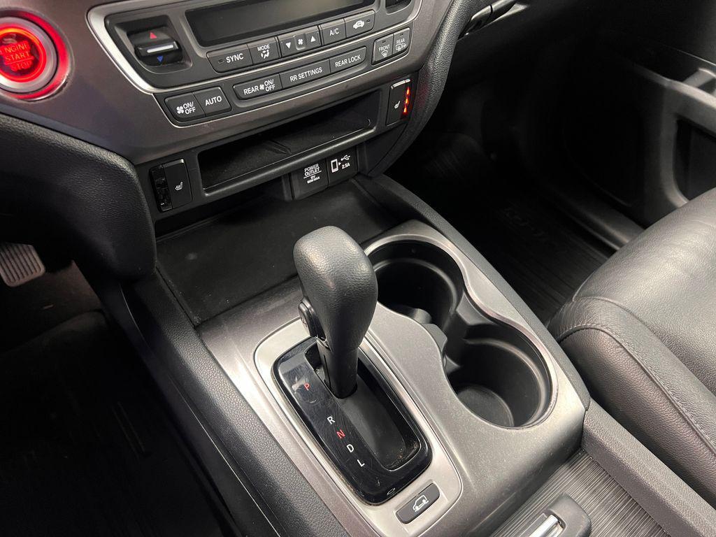 used 2020 Honda Pilot car, priced at $17,871