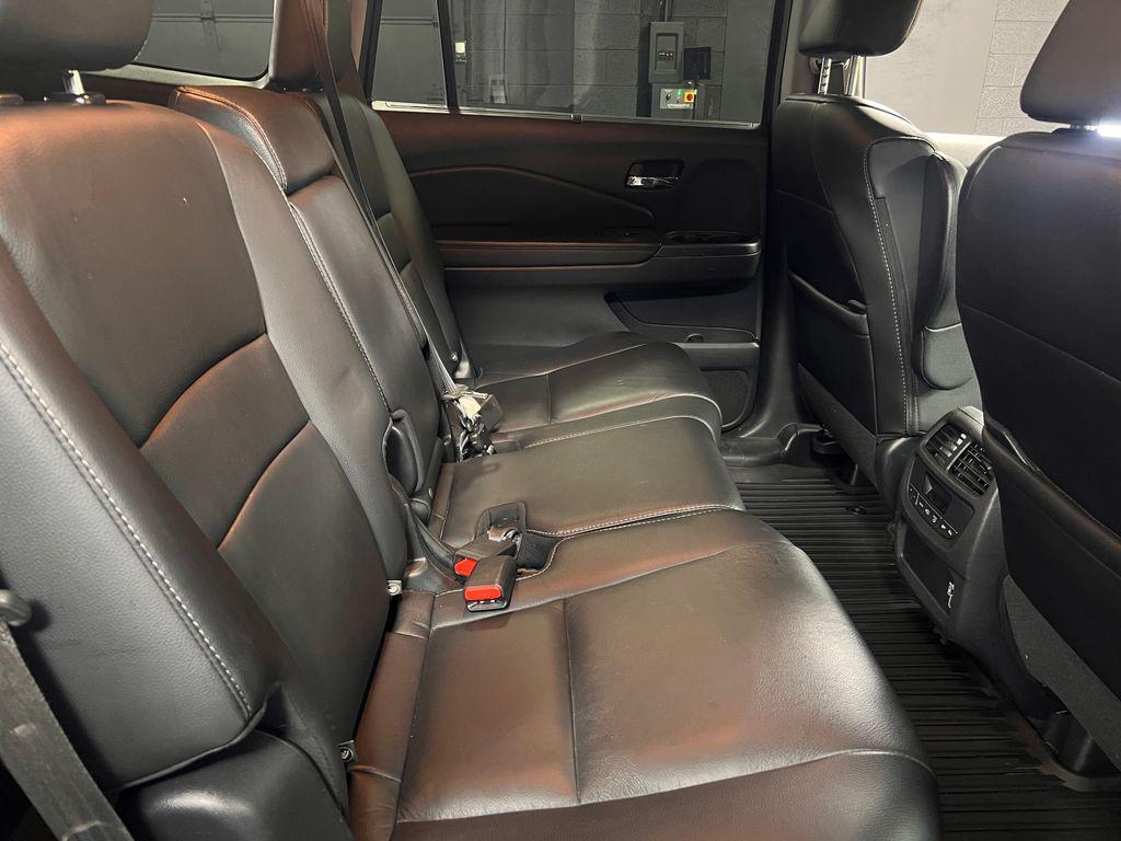 used 2020 Honda Pilot car, priced at $17,871