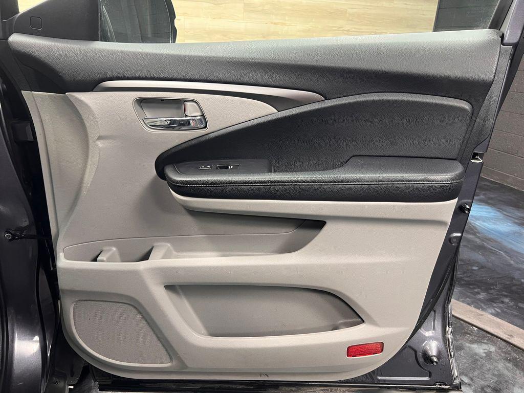 used 2020 Honda Pilot car, priced at $19,341