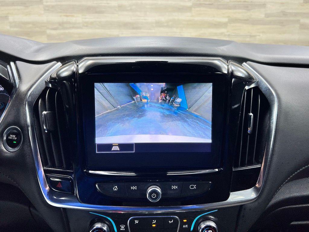 used 2023 Chevrolet Traverse car, priced at $23,136