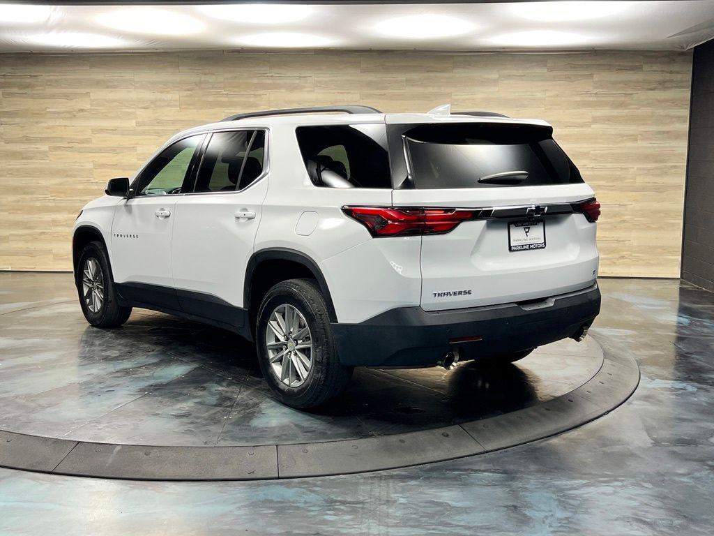 used 2023 Chevrolet Traverse car, priced at $23,136