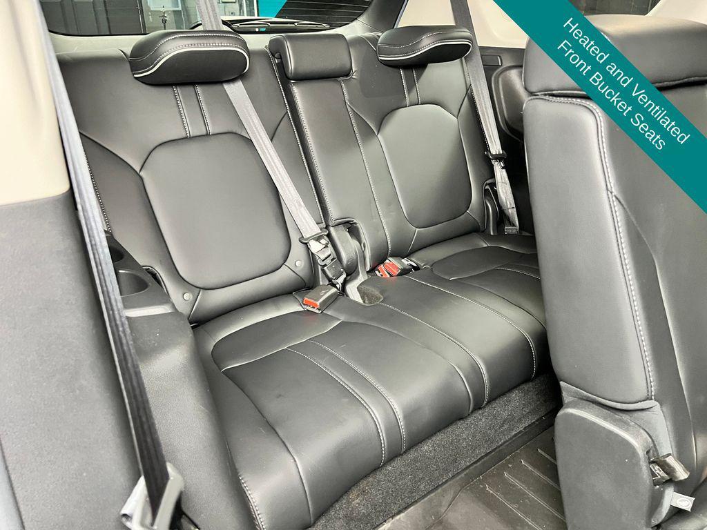 used 2025 Honda Pilot car, priced at $37,731