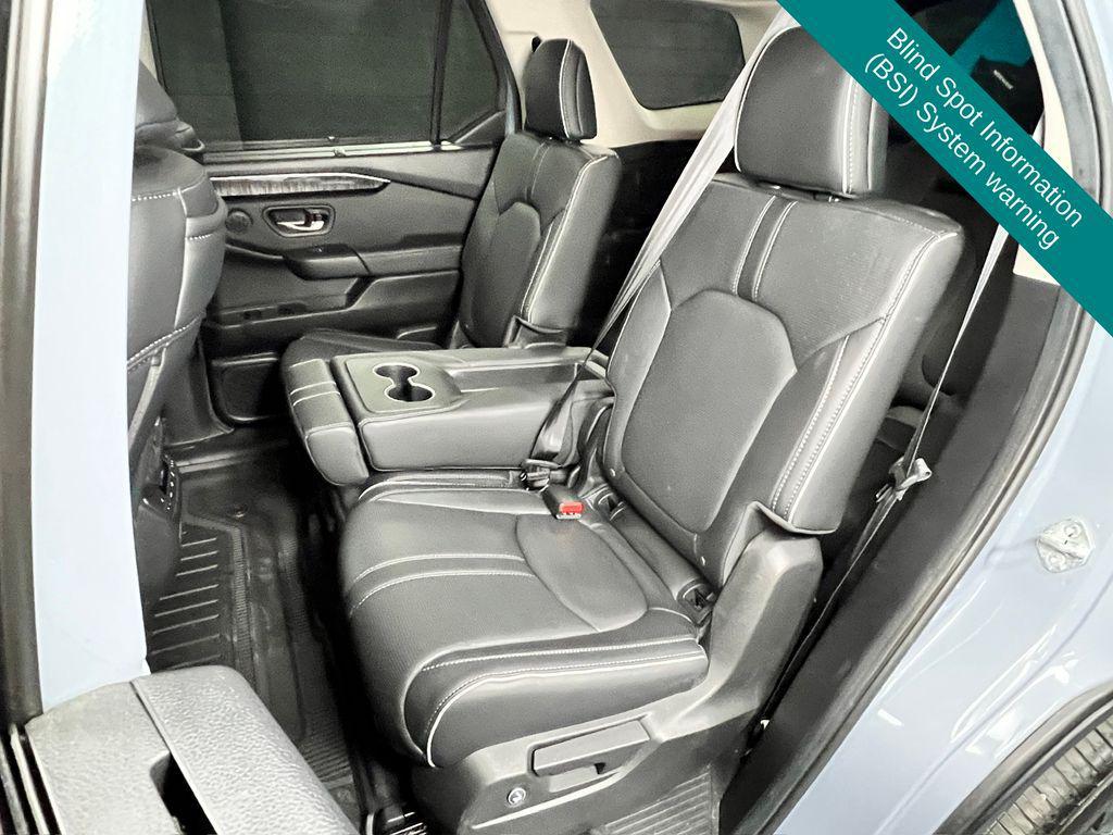 used 2025 Honda Pilot car, priced at $40,666