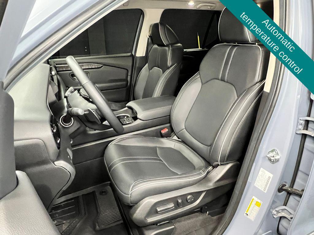 used 2025 Honda Pilot car, priced at $40,666