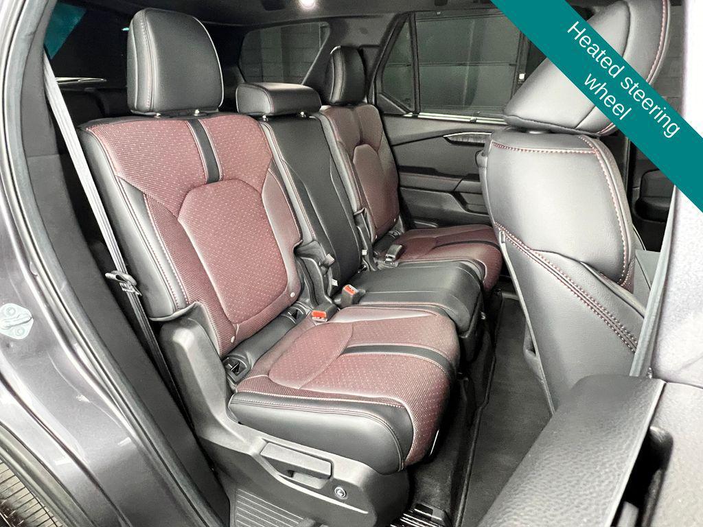 used 2025 Honda Pilot car, priced at $39,436