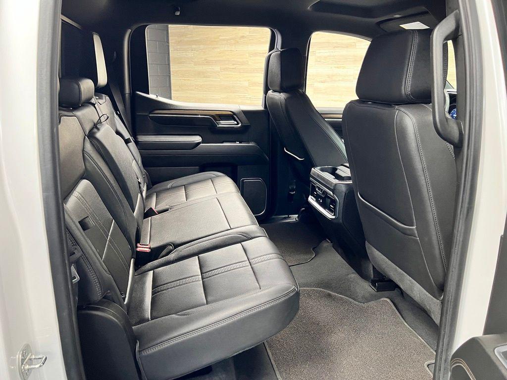 used 2024 Chevrolet Silverado 1500 car, priced at $40,641