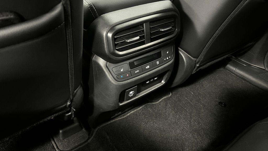 used 2025 Honda Pilot car, priced at $39,036