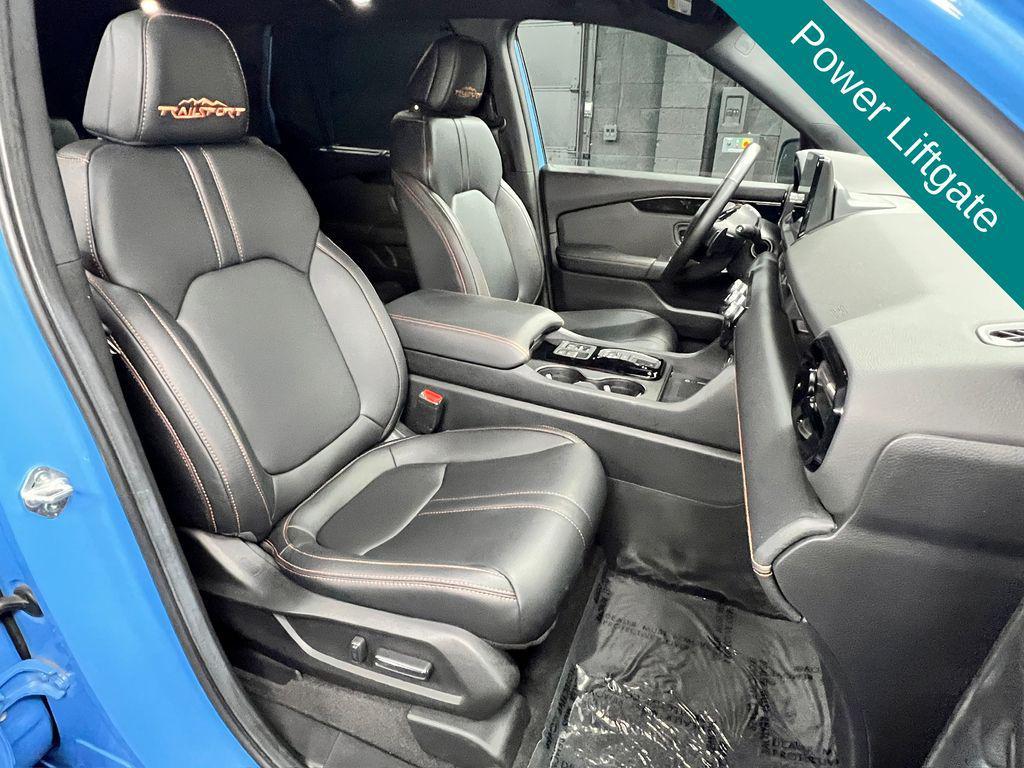 used 2025 Honda Pilot car, priced at $36,636
