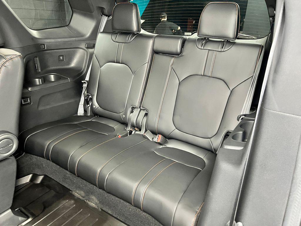 used 2025 Honda Pilot car, priced at $37,336