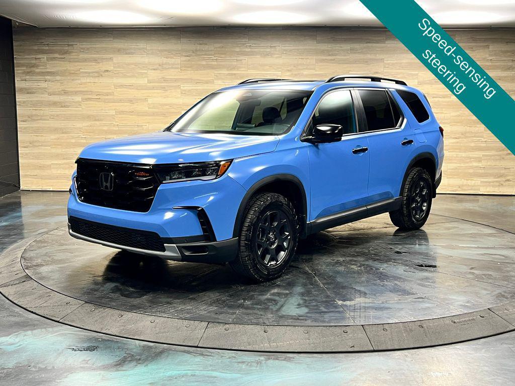 used 2025 Honda Pilot car, priced at $37,336