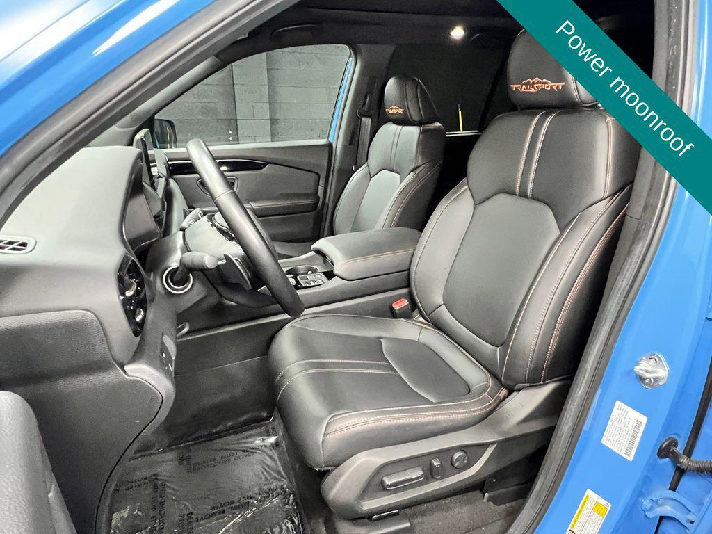 used 2025 Honda Pilot car, priced at $36,636