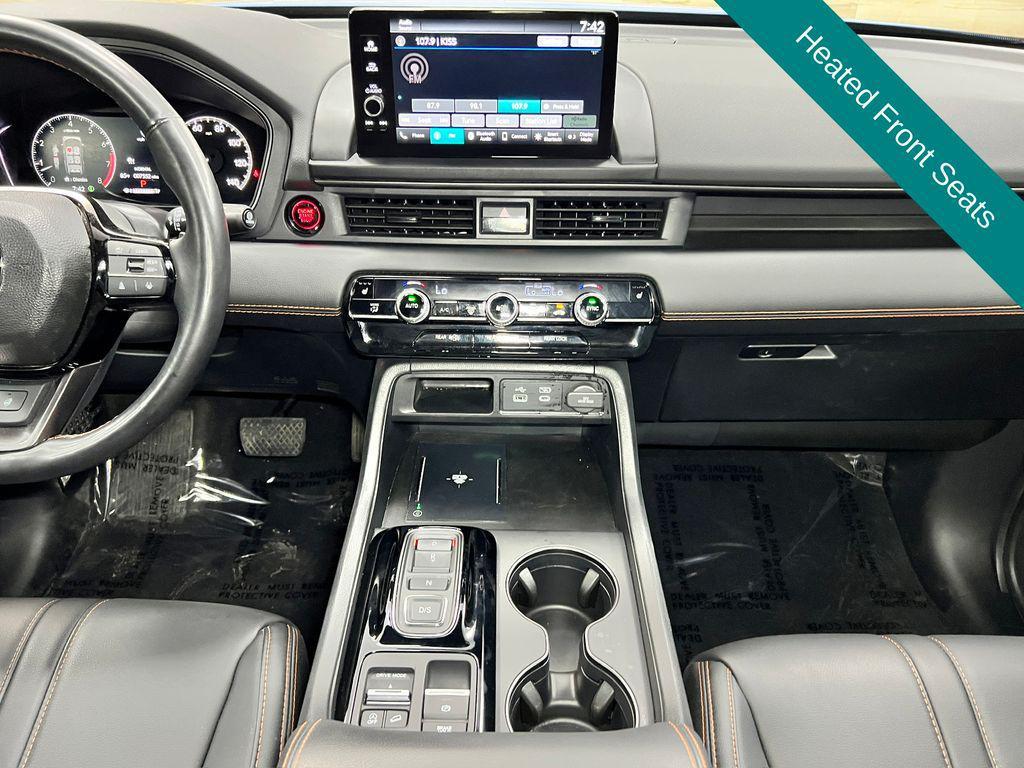 used 2025 Honda Pilot car, priced at $36,636