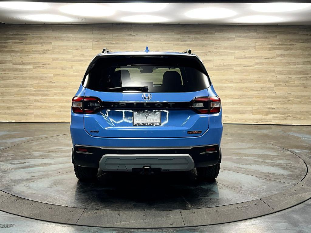 used 2025 Honda Pilot car, priced at $37,336