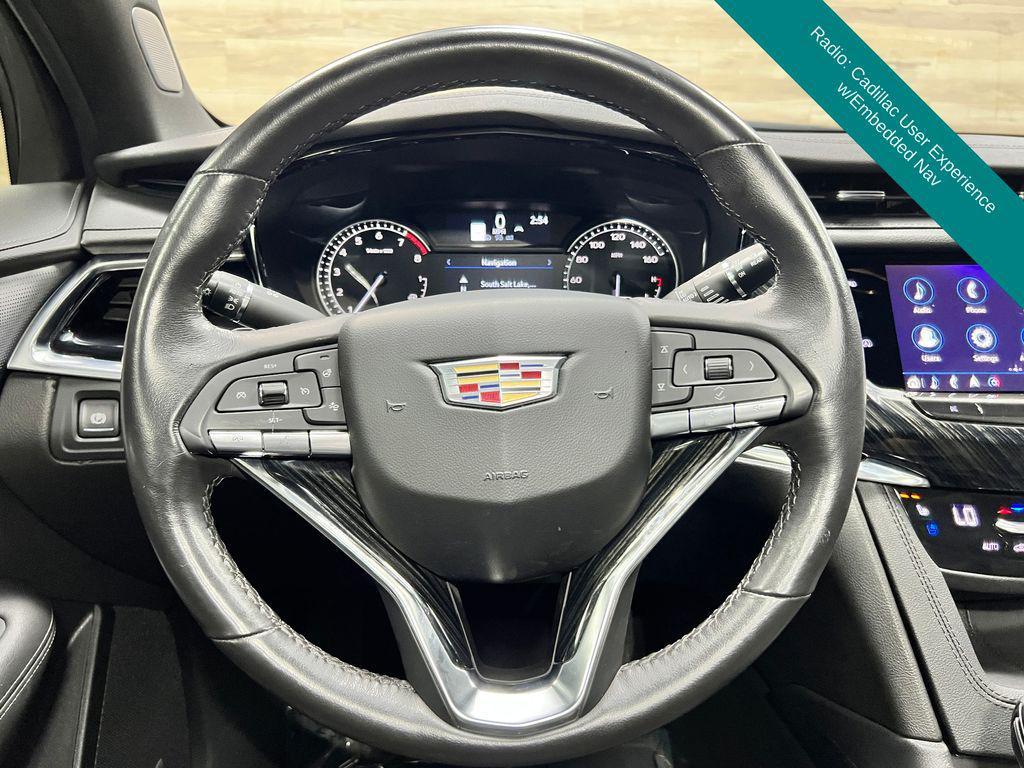 used 2025 Cadillac XT6 car, priced at $33,971