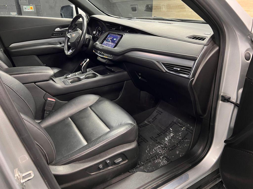 used 2021 Cadillac XT4 car, priced at $19,941