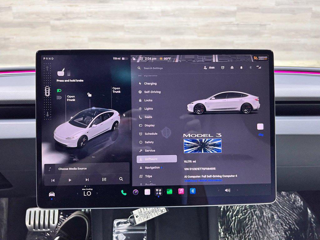 Tesla Model 3 view 18