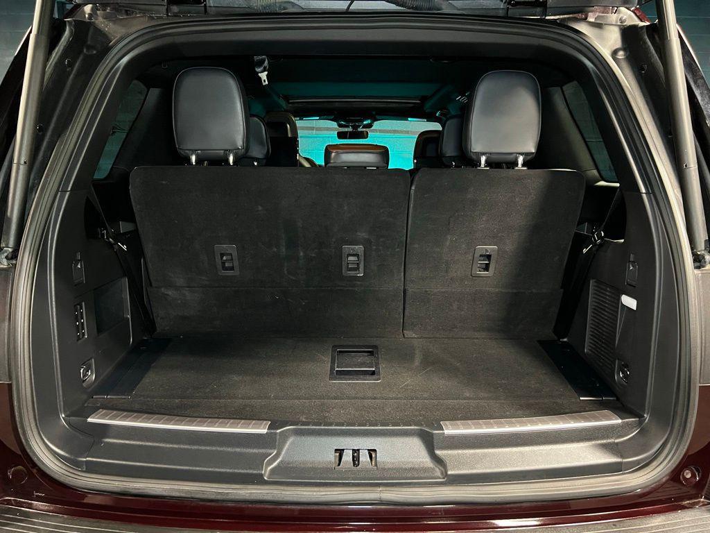 used 2023 Lincoln Navigator car, priced at $47,771
