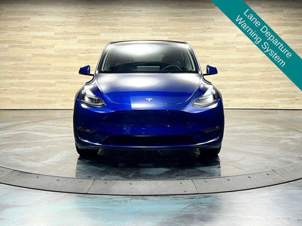 Tesla Model Y view 9