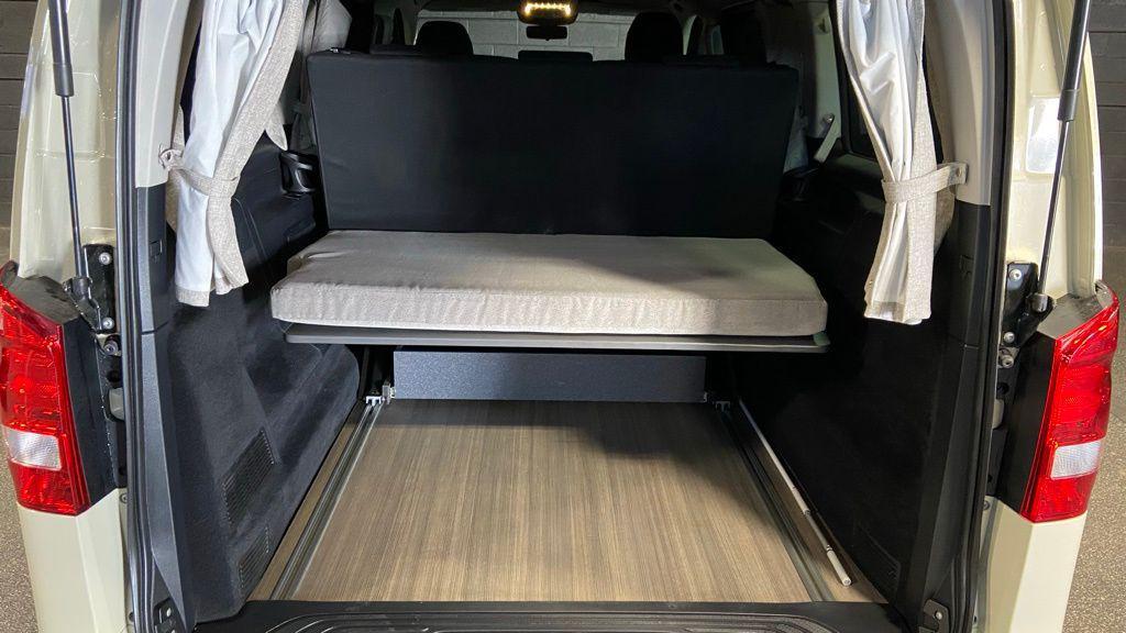 used 2021 Mercedes-Benz Metris car, priced at $38,741
