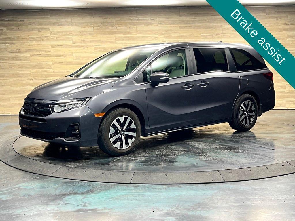 used 2025 Honda Odyssey car, priced at $30,566