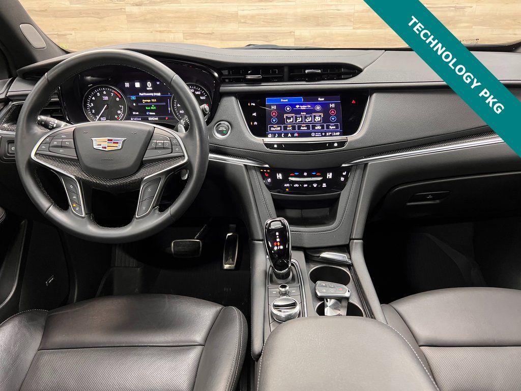 used 2025 Cadillac XT5 car, priced at $39,241