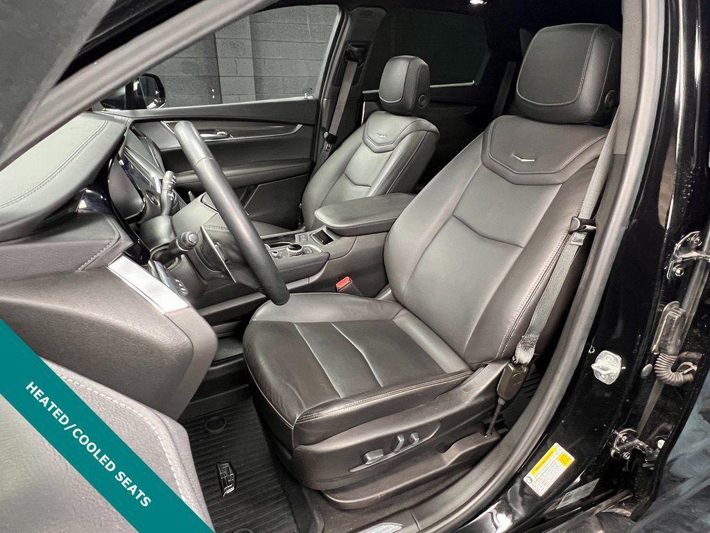 used 2025 Cadillac XT5 car, priced at $39,241