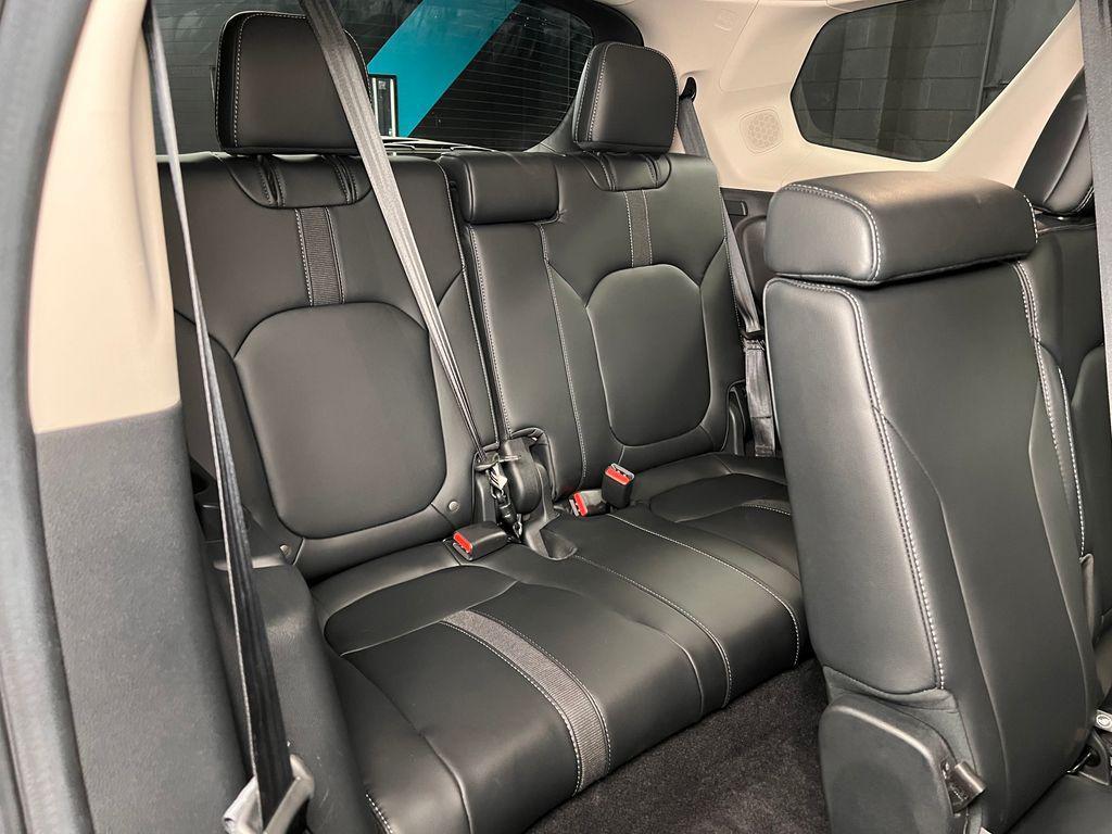 used 2025 Honda Pilot car, priced at $32,741