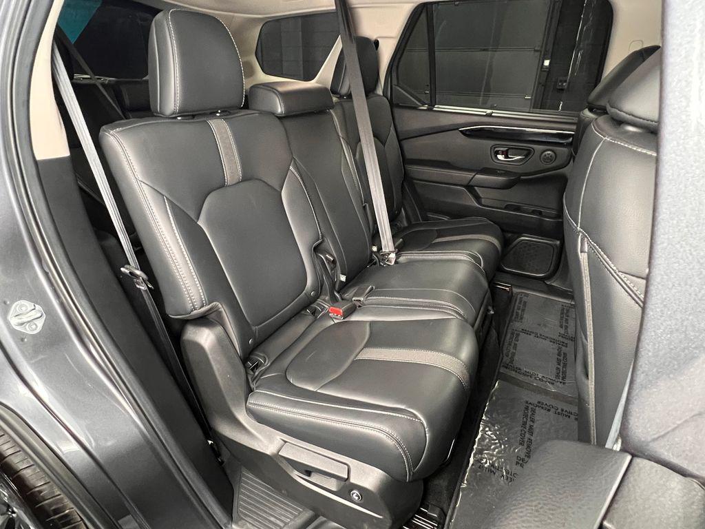 used 2025 Honda Pilot car, priced at $32,741