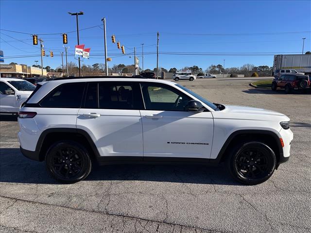 used 2024 Jeep Grand Cherokee car, priced at $30,980